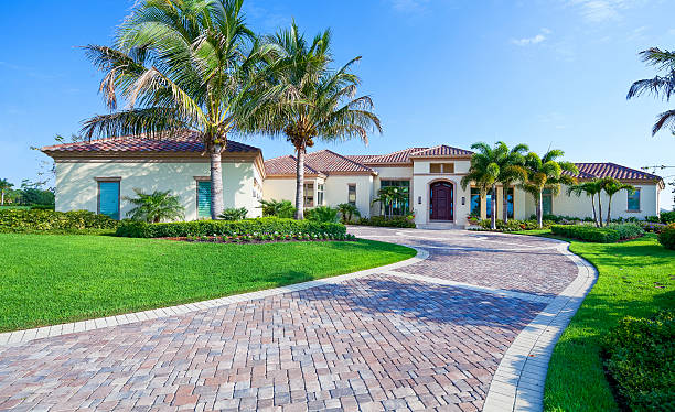 Best Driveway Paving Contractor  in Weston, MO